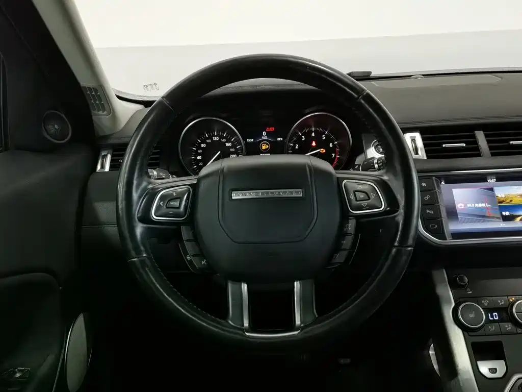 Land Rover Evoque 2017 — фото 11