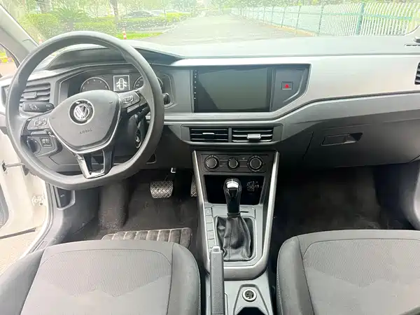 Volkswagen Polo 2021
