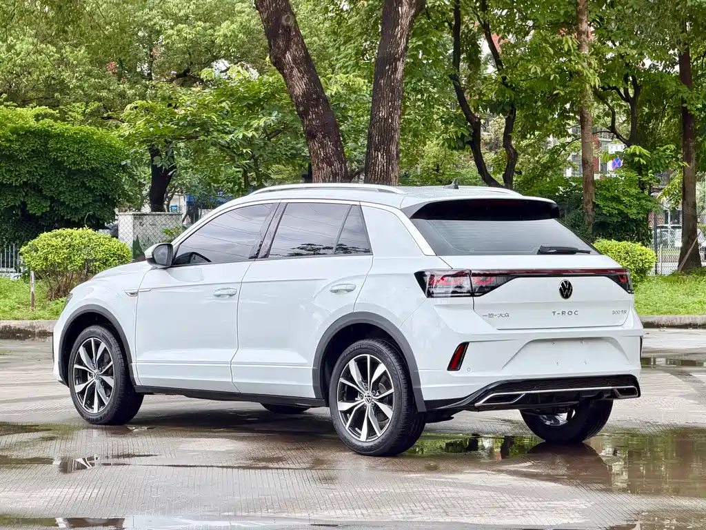 Volkswagen T-Roc 2025