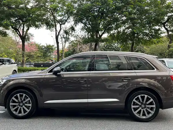Audi Q7 2016