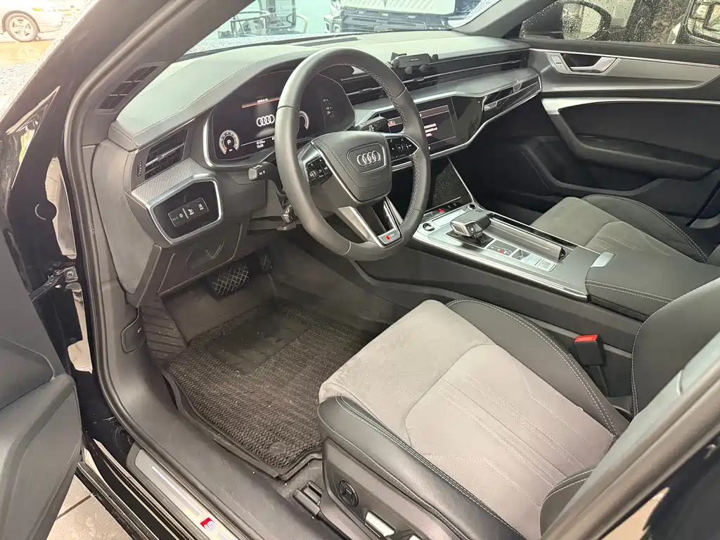 Audi A6L 2023 — фото 4