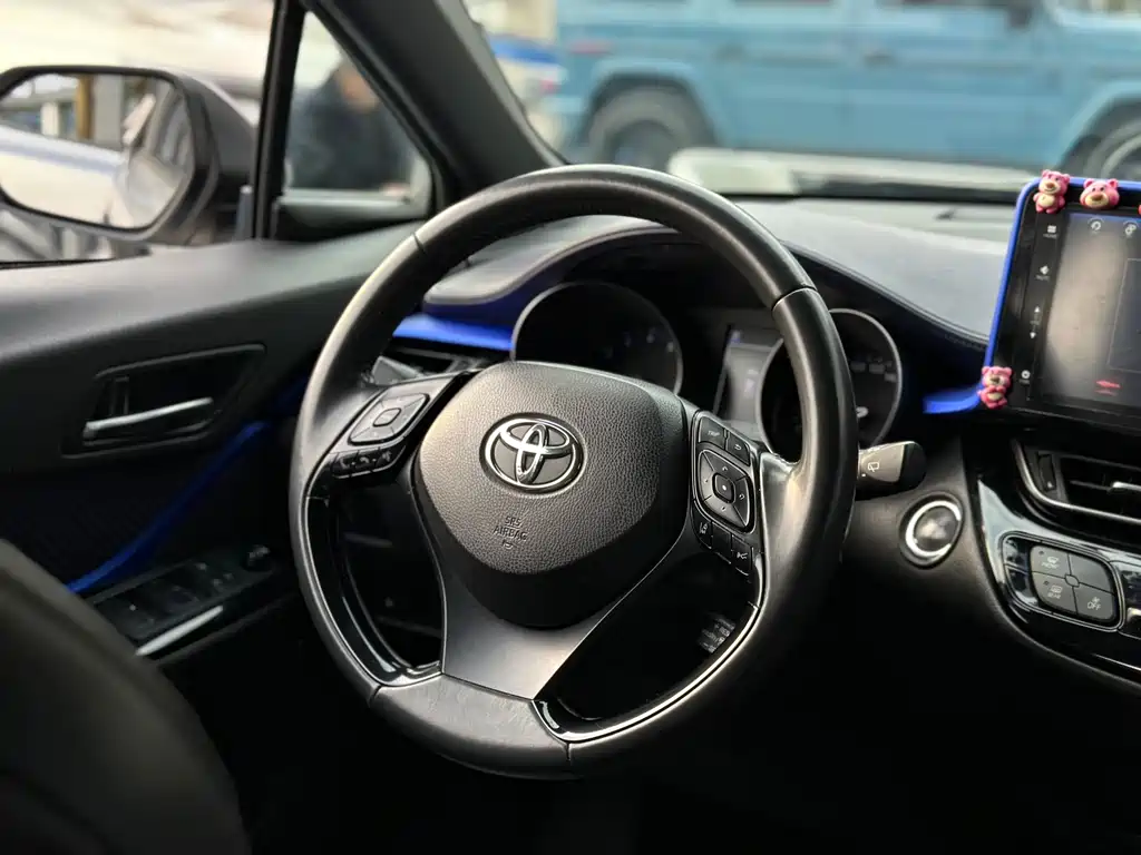 Toyota IZOA 2018 — фото 12