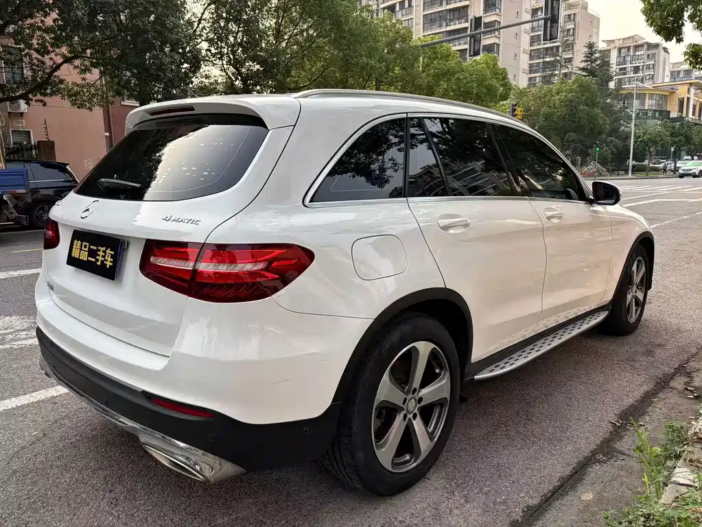 Mercedes-Benz GLC 2016 — фото 13