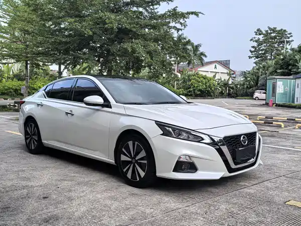 Nissan Teana 2023