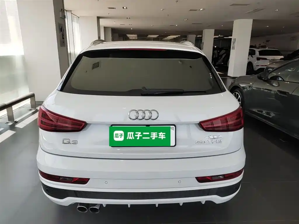 Audi Q3 2019 — фото 10