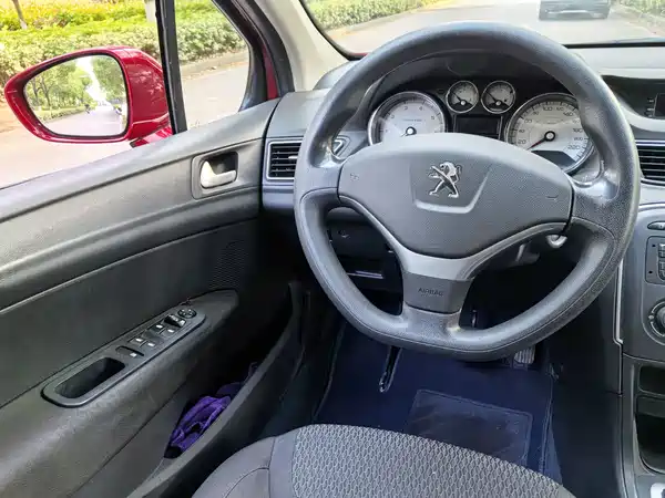 Peugeot 308 2014