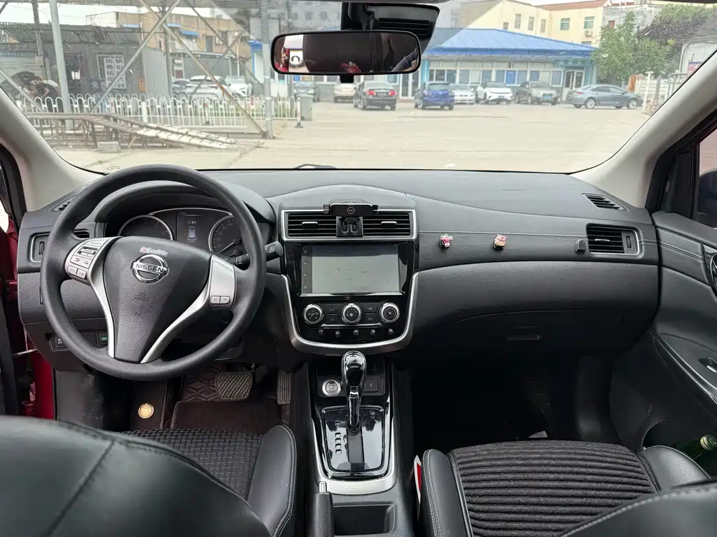 Nissan Tiida 2019