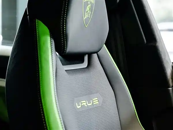 Lamborghini Urus 2021
