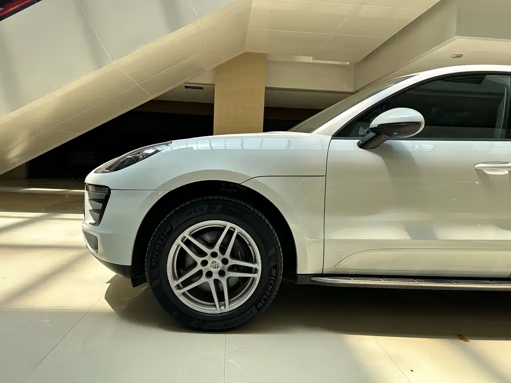 Porsche Macan 2016 — фото 8