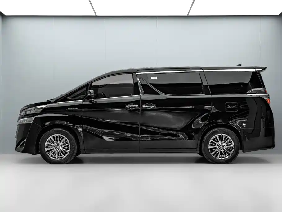 Toyota Vellfire 2022 — фото 4