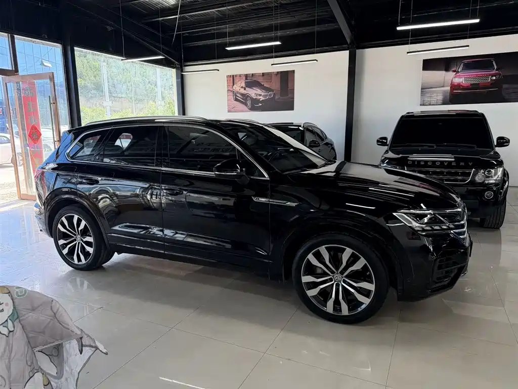 Volkswagen Touareg 2019 — фото 17
