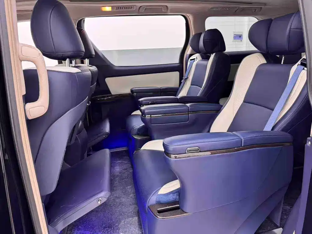 Toyota Alphard 2012 — фото 10