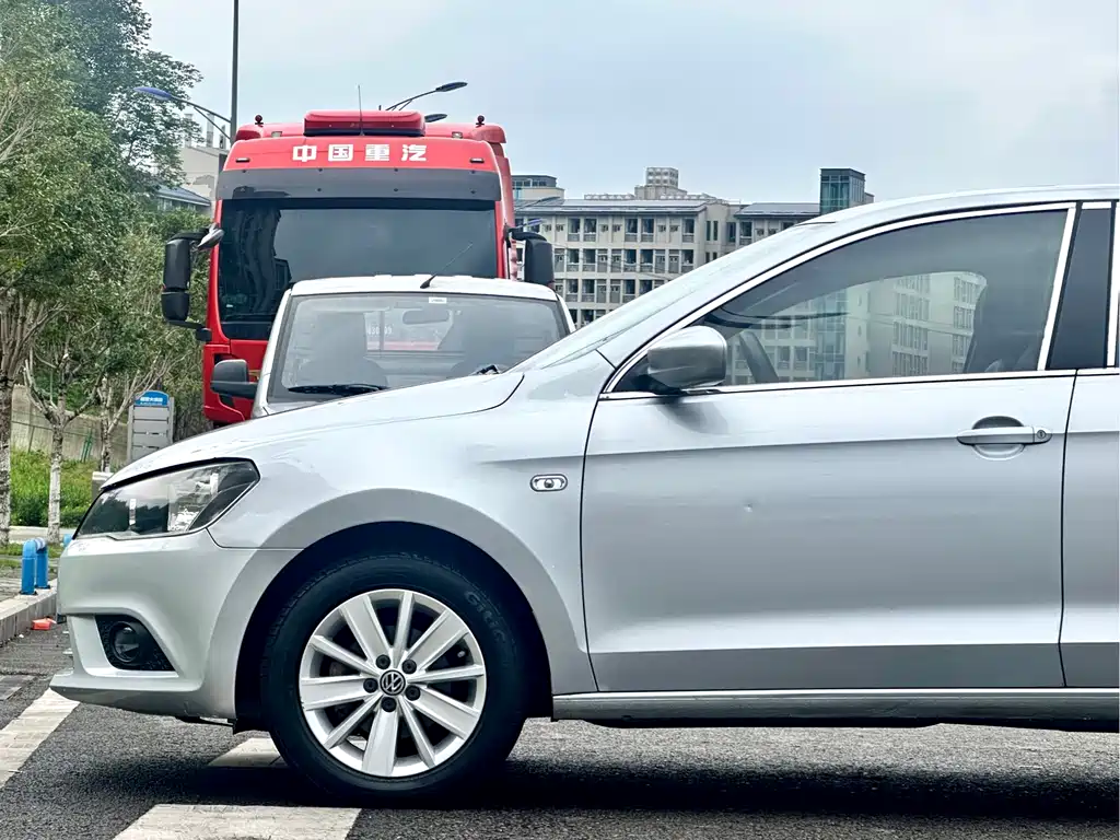 Volkswagen Jetta 2015 — фото 11