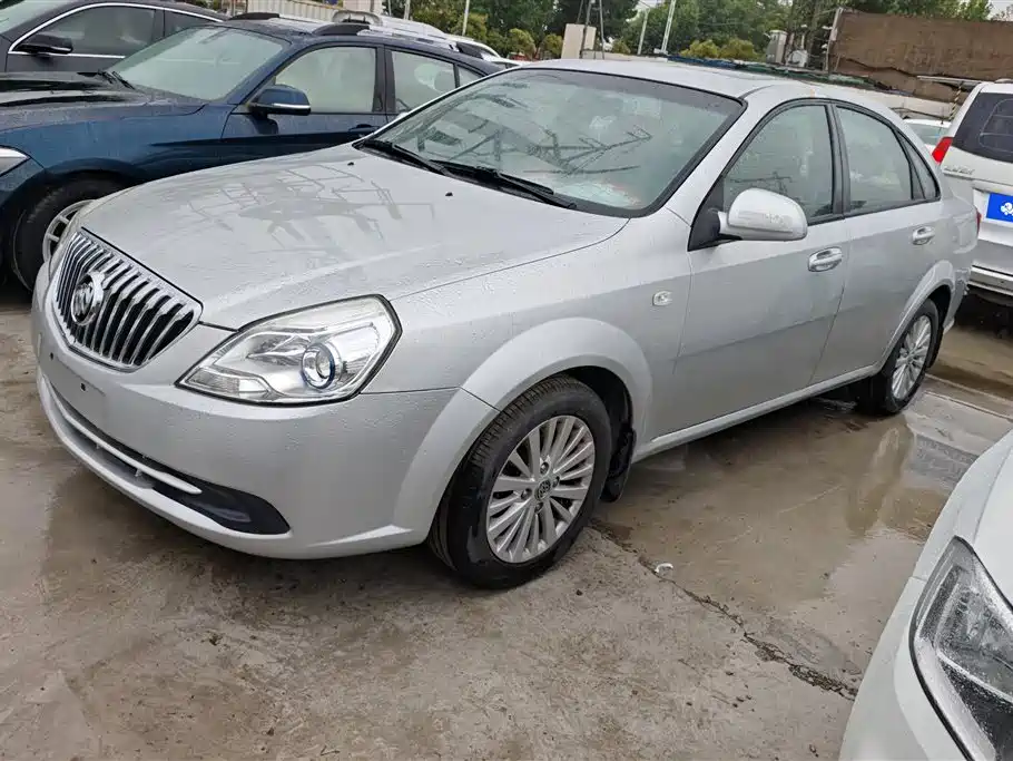 Buick Excelle 2015 — фото 1