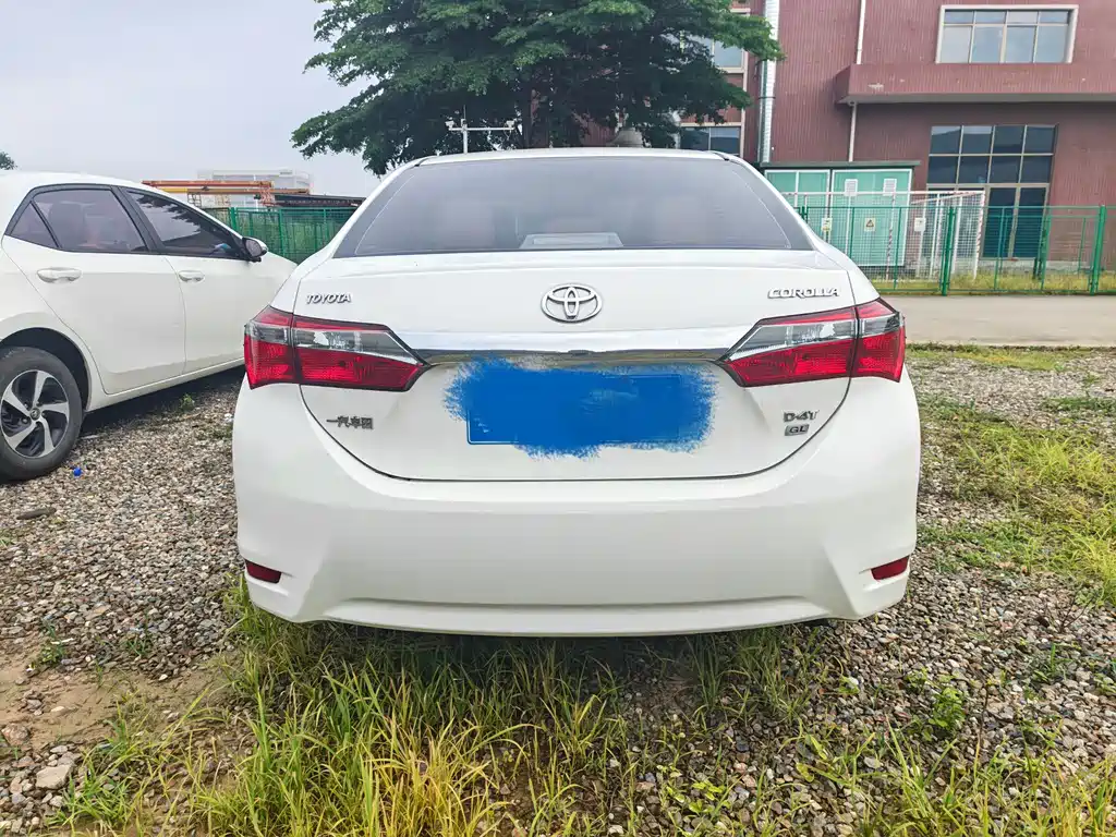 Toyota Corolla 2018 — фото 8