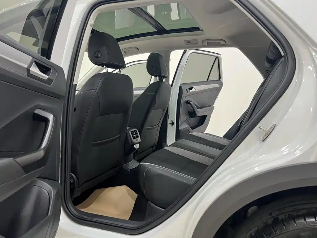 Volkswagen T-Roc 2022