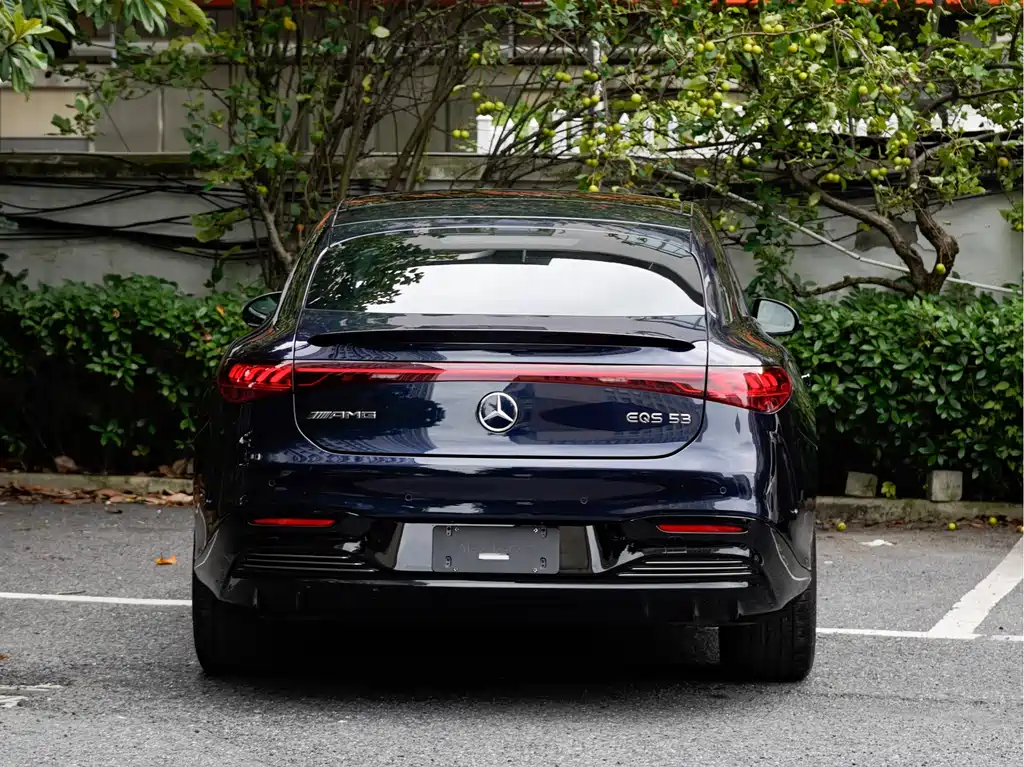 Mercedes-Benz EQS AMG 2025 — фото 5