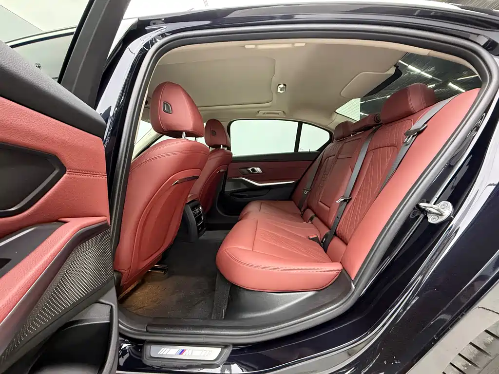 BMW 3 Series 2023 — фото 13