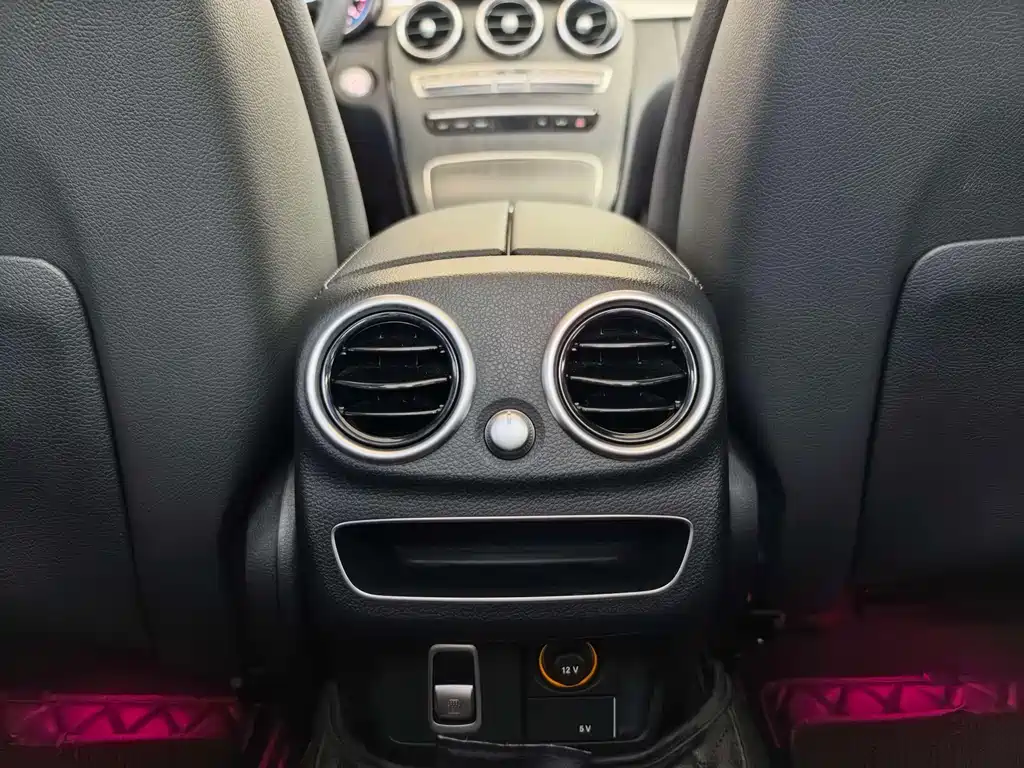 Mercedes-Benz C-Class 2022 — фото 12