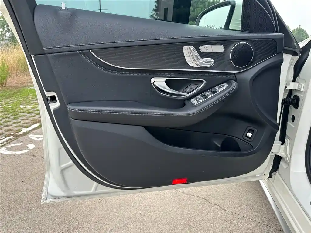 Mercedes-Benz C-Class 2016 — фото 13