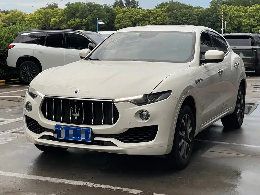 Maserati Levante 2017 — фото 1