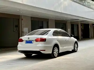 Volkswagen Sagitar 2012