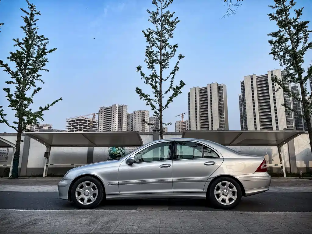 Mercedes-Benz C-Class 2006