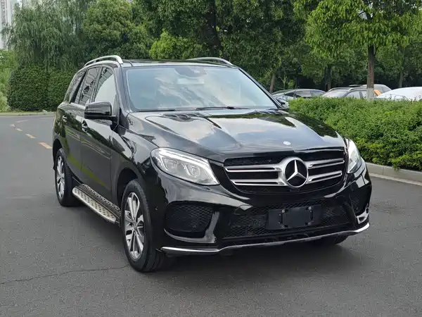 Mercedes-Benz GLE 2015