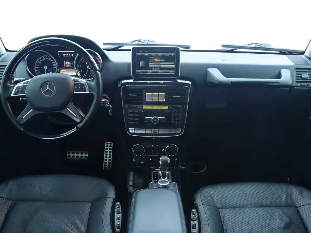Mercedes-Benz G-Class 2015 — фото 15
