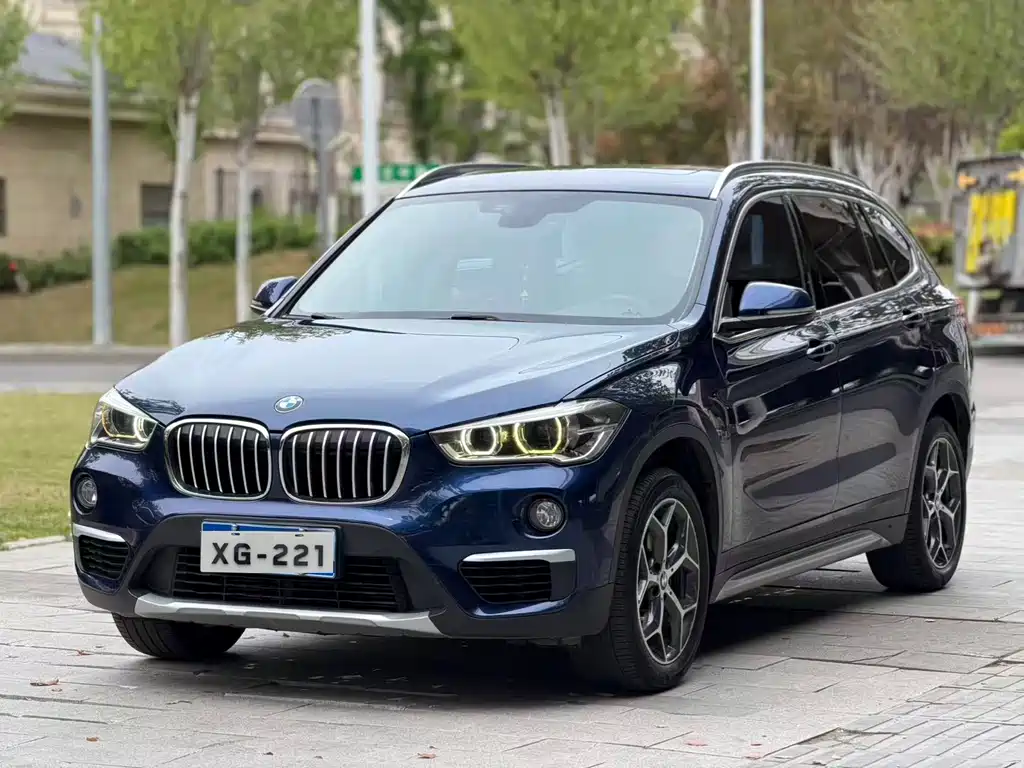 BMW X1 2018 — фото 1