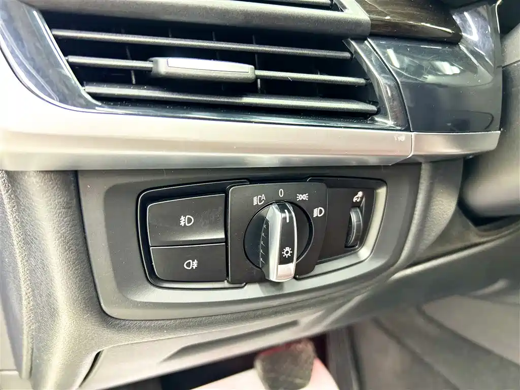 BMW X6 2015 — фото 9