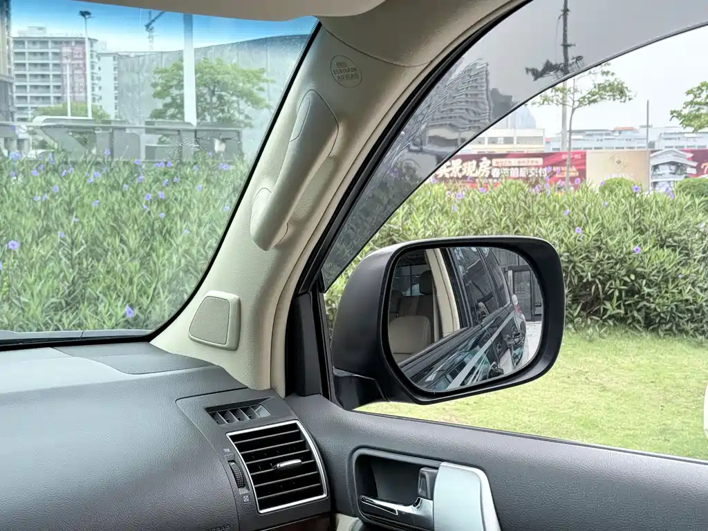 Toyota Prado 2016 — фото 17