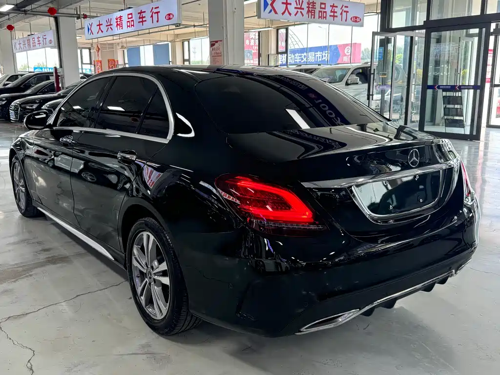 Mercedes-Benz C-Class 2020 — фото 6
