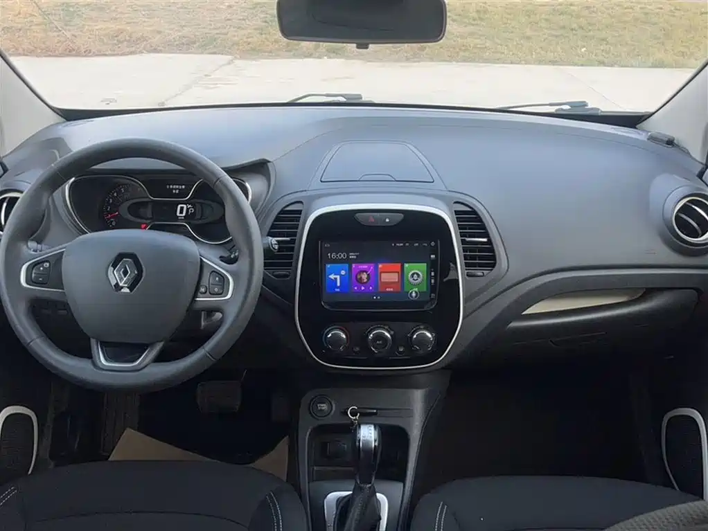 Renault Captur 2019 — фото 14