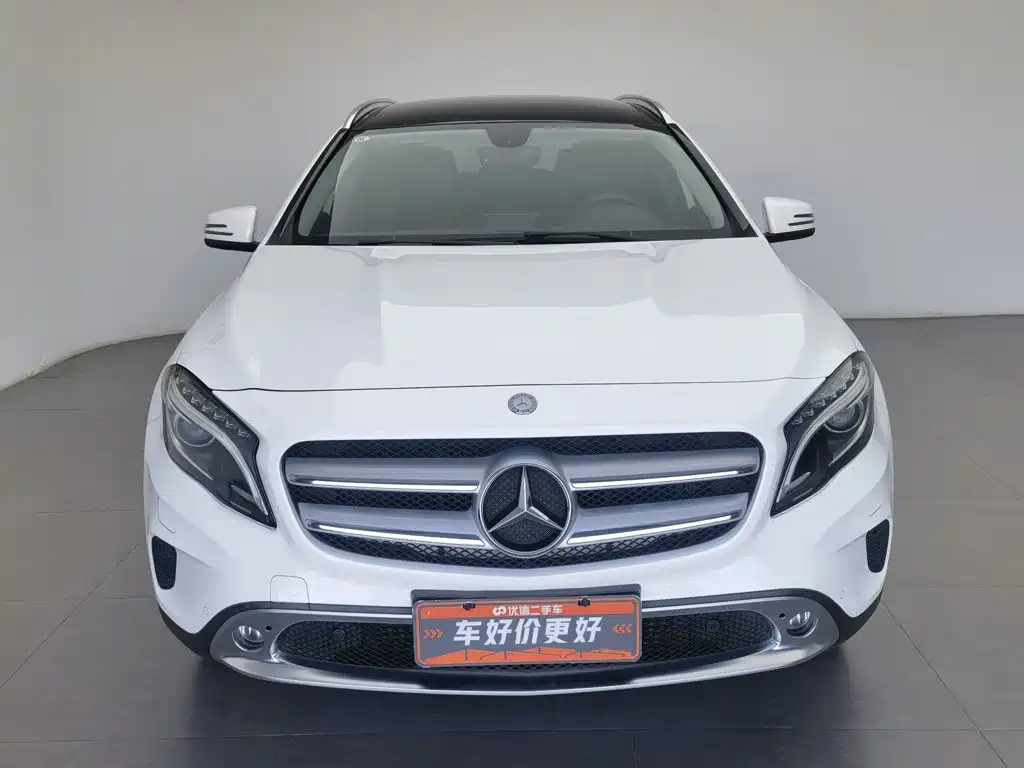 Mercedes-Benz GLA 2015