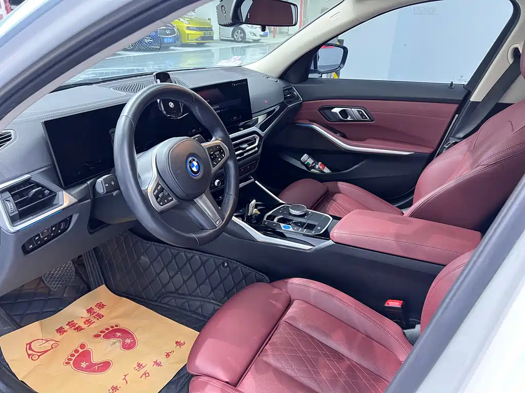 BMW i3 2023 — фото 4