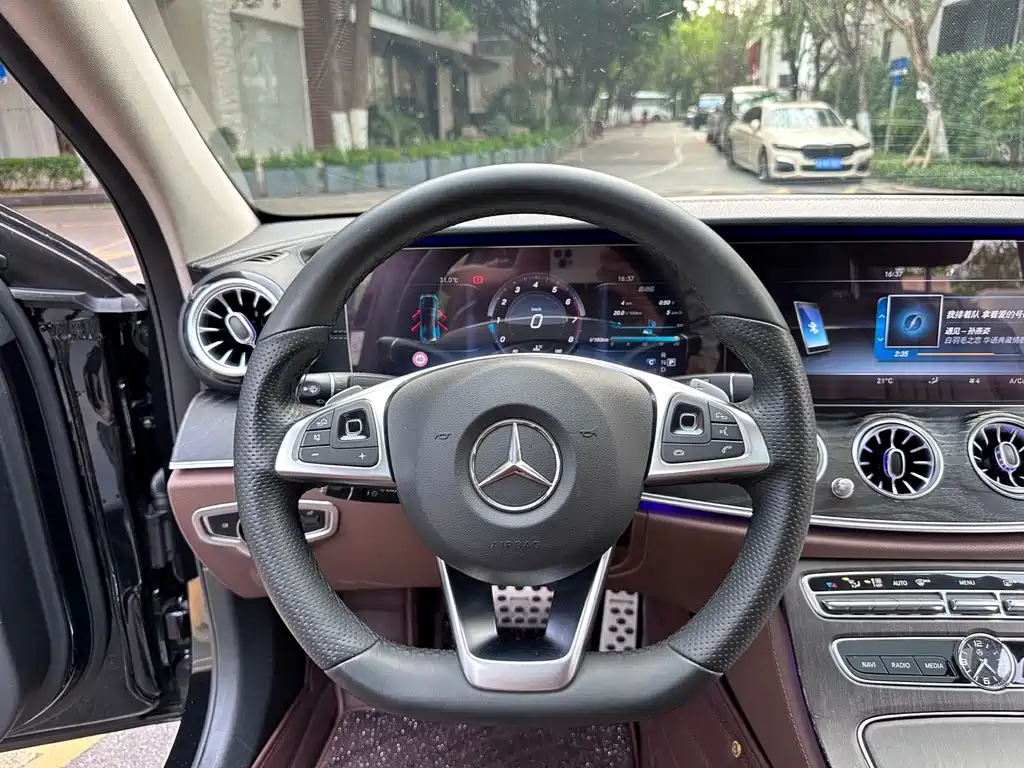 Mercedes-Benz E-Class 2017 — фото 7