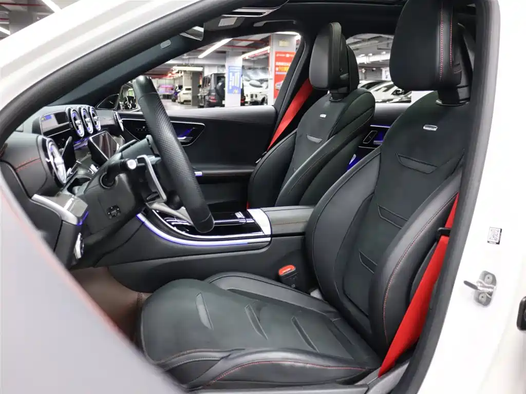 Mercedes-Benz C-Class AMG 2024 — фото 10