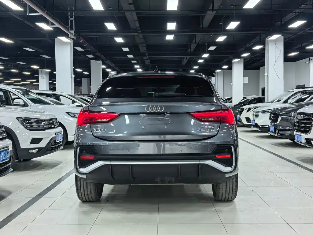 Audi Q3 Sportback 2023 — фото 25