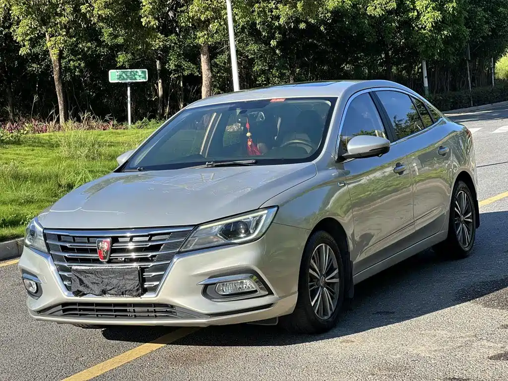 Roewe i5 2019