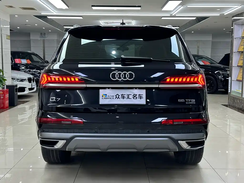 Audi Q7 2020 — фото 5