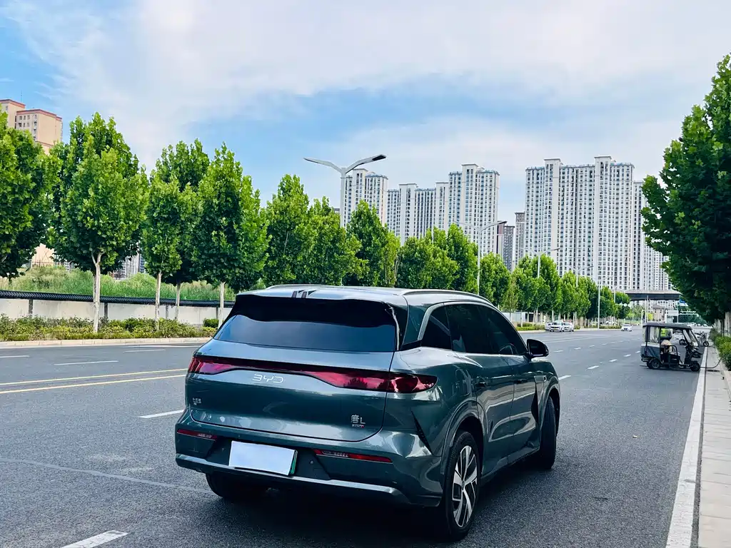 BYD Tang L 2026