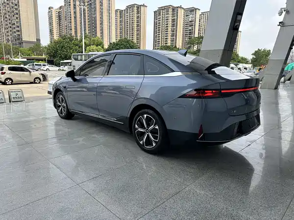 XPeng P5 2022