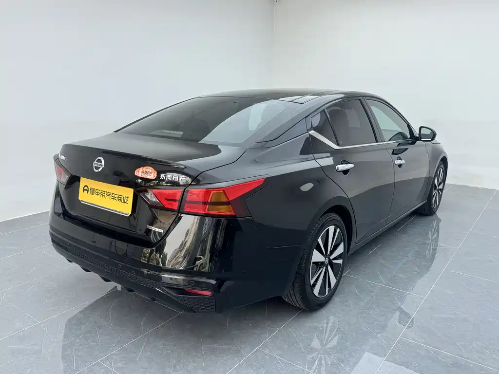 Nissan Teana 2023 — фото 19