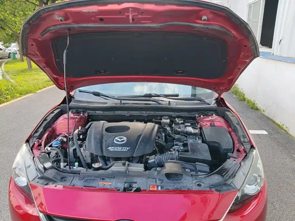 Mazda 3 Axela 2016 — фото 20