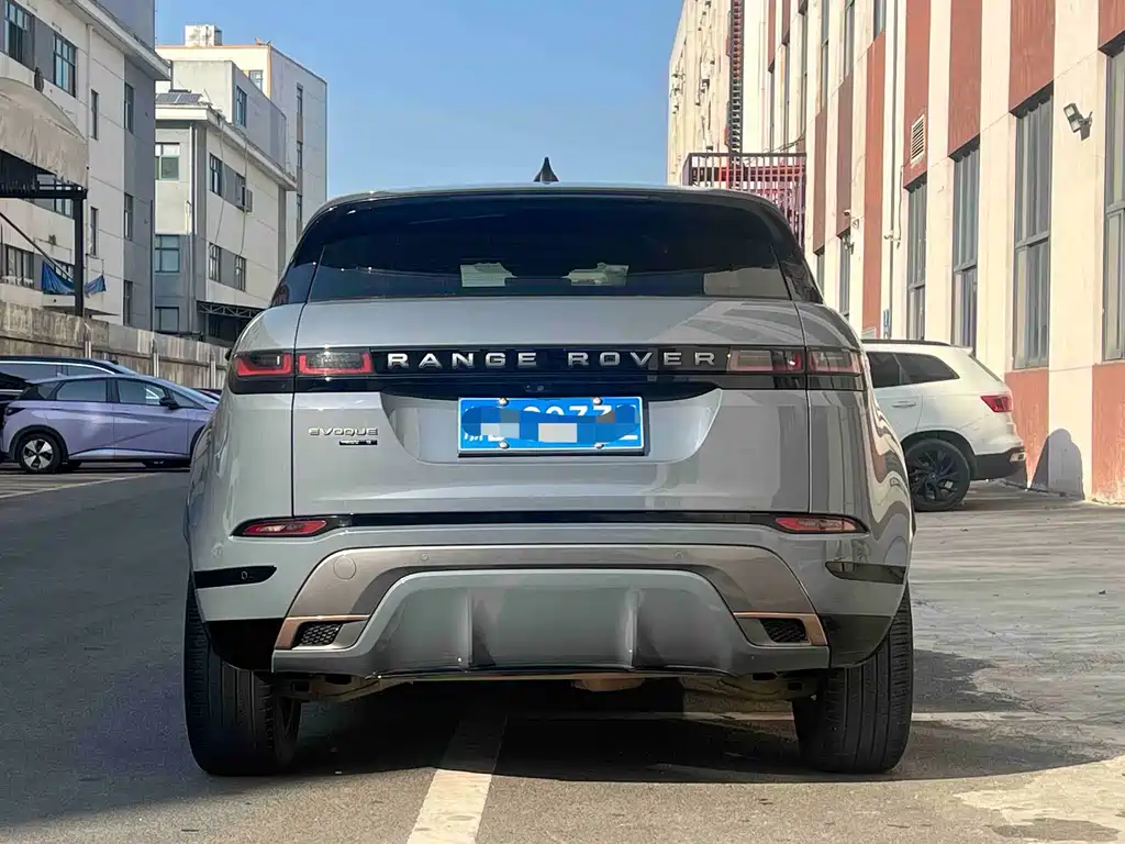 Land Rover Evoque 2021 — фото 10