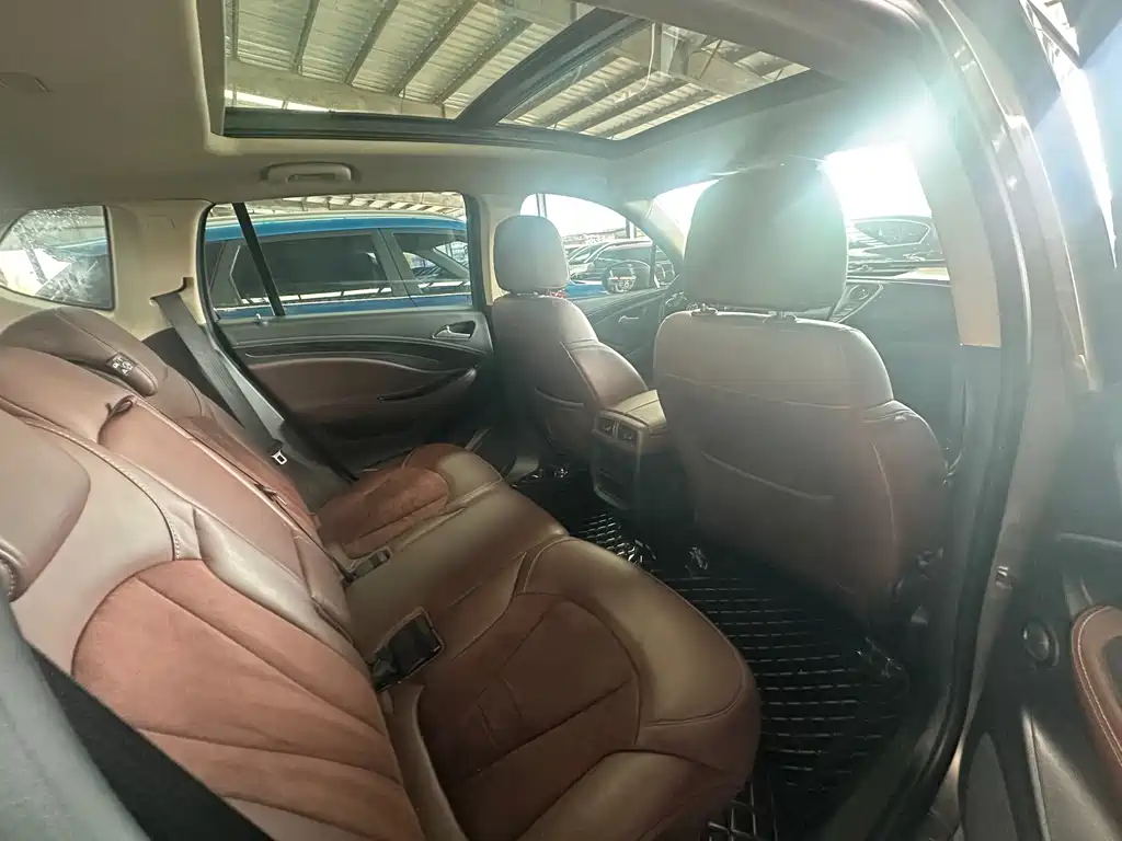 Buick Envision Plus 2016 — фото 14