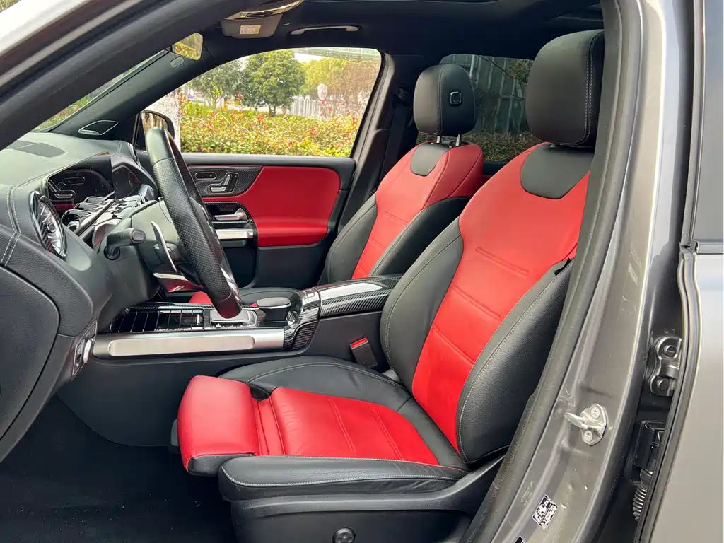 Mercedes-Benz GLB AMG 2023 — фото 8