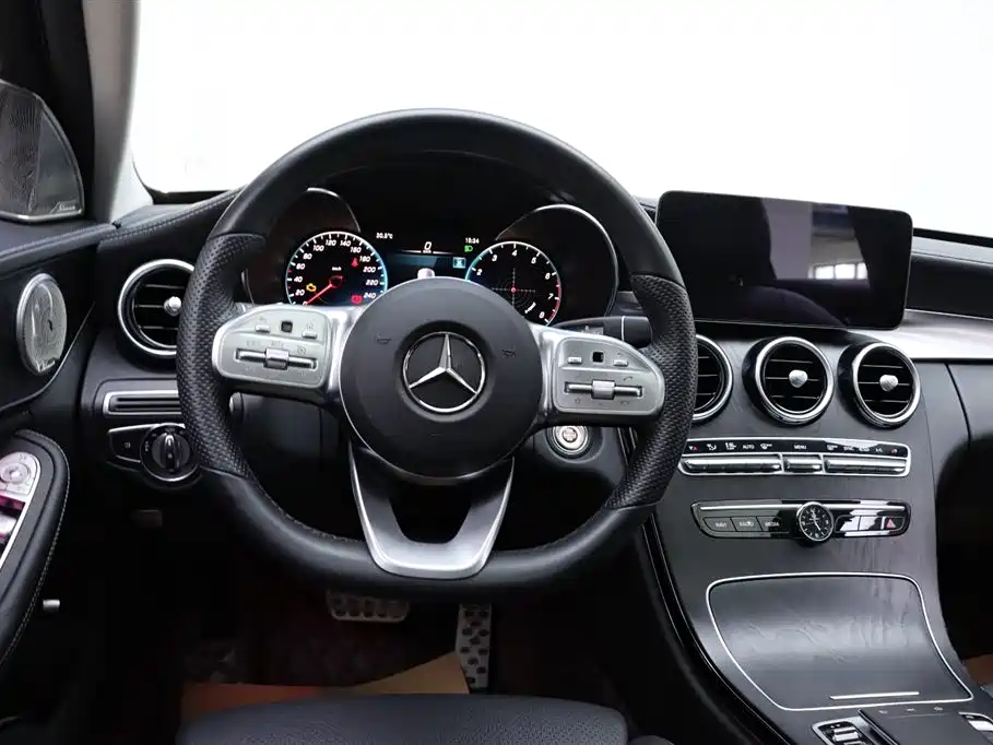 Mercedes-Benz C-Class 2020 — фото 30