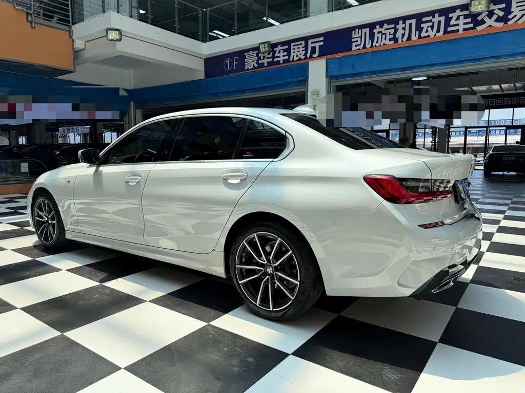BMW 3 Series 2022